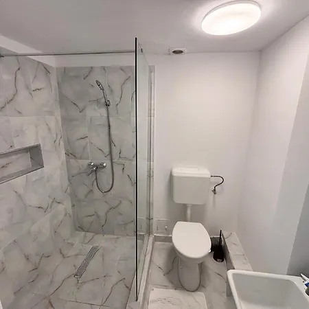 Piata Uniri Cozy Inn-2